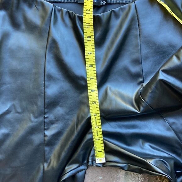 Pretty Little Thing High Waisted PullOn Faux Leather Black Leggings Size 10 - Picture 6 of 10